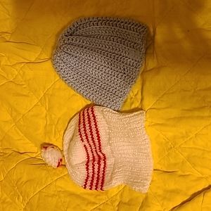 2 Knit Infant Hats